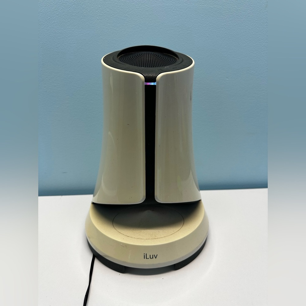 Iluv Portable Wired Bluetooth Speaker Music Indoor/outdoor Tested And Works